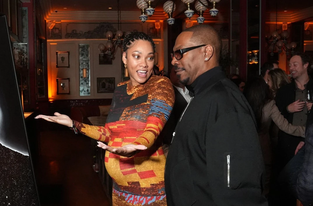 Eddie Murphy postaje djed po treći put: Najstarija kćerka otkrila trudnički stomak