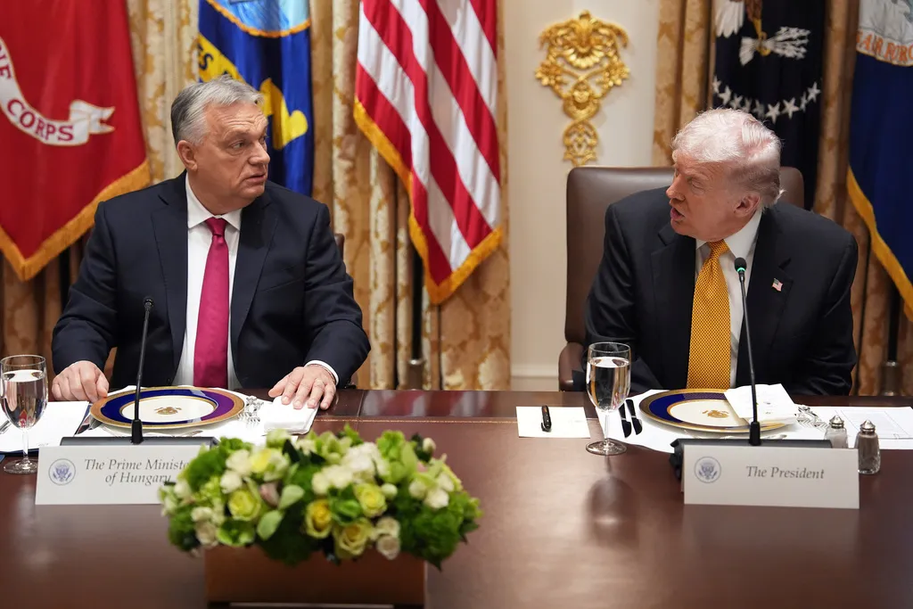Trump i Orban održali sastanak u Bijeloj kući o ukrajinskom sukobu Trump i Orban održali sastanak u Bijeloj kući o ukrajinskom sukobu