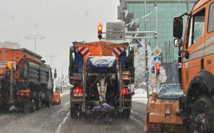 Zimske službe aktivne u Sarajevu, Banjaluka prati situaciju