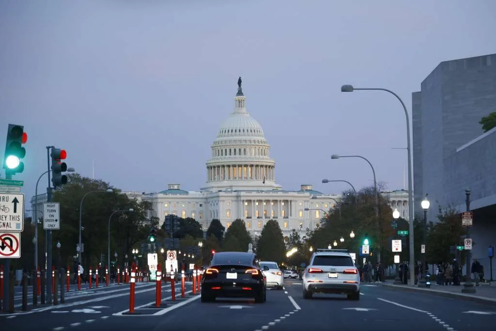 Tajni pregovori u Washingtonu: Zamjena za Zelenskog?