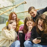 Stroga pravila u čitlučkoj školi: Bez mobilnih telefona, šminke i laka za nokte