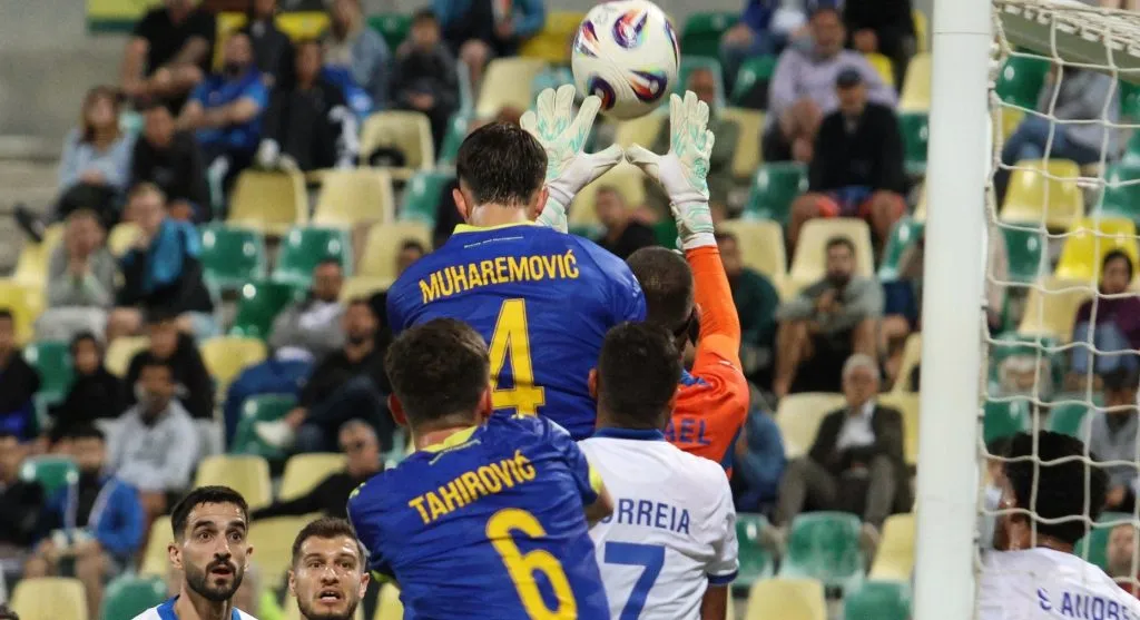 FIFA izrekla novu kaznu Nogometnom savezu Bosne i Hercegovine FIFA izrekla novu kaznu Nogometnom savezu Bosne i Hercegovine