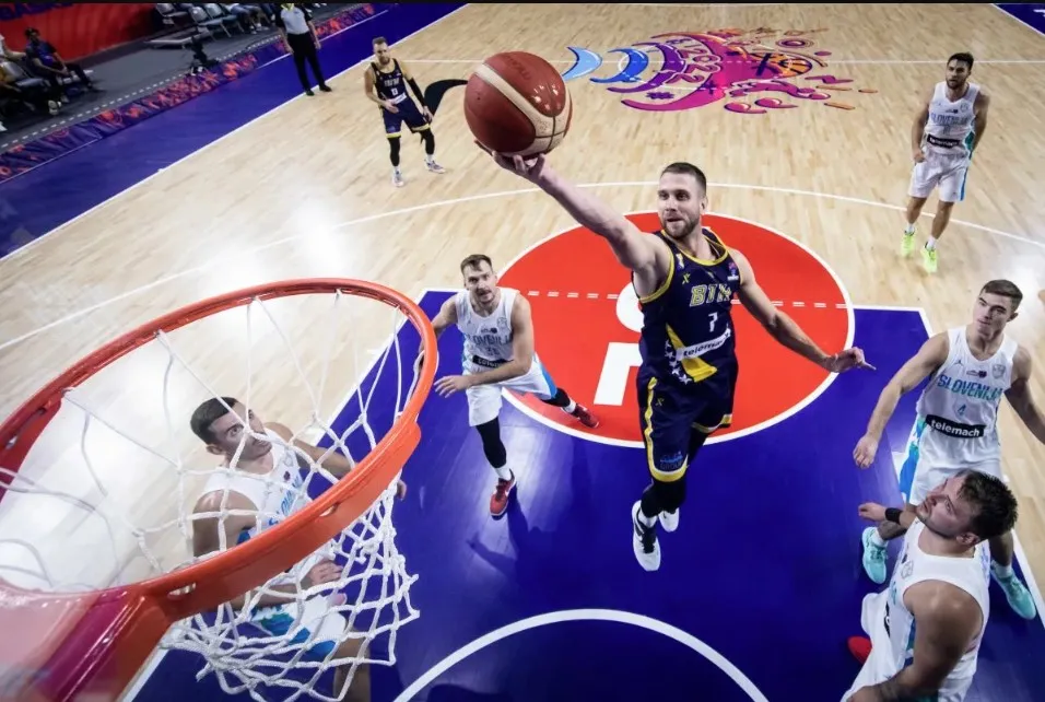 Miralem Halilović završava reprezentativnu karijeru za Bosnu i Hercegovinu Miralem Halilović završava reprezentativnu karijeru za Bosnu i Hercegovinu