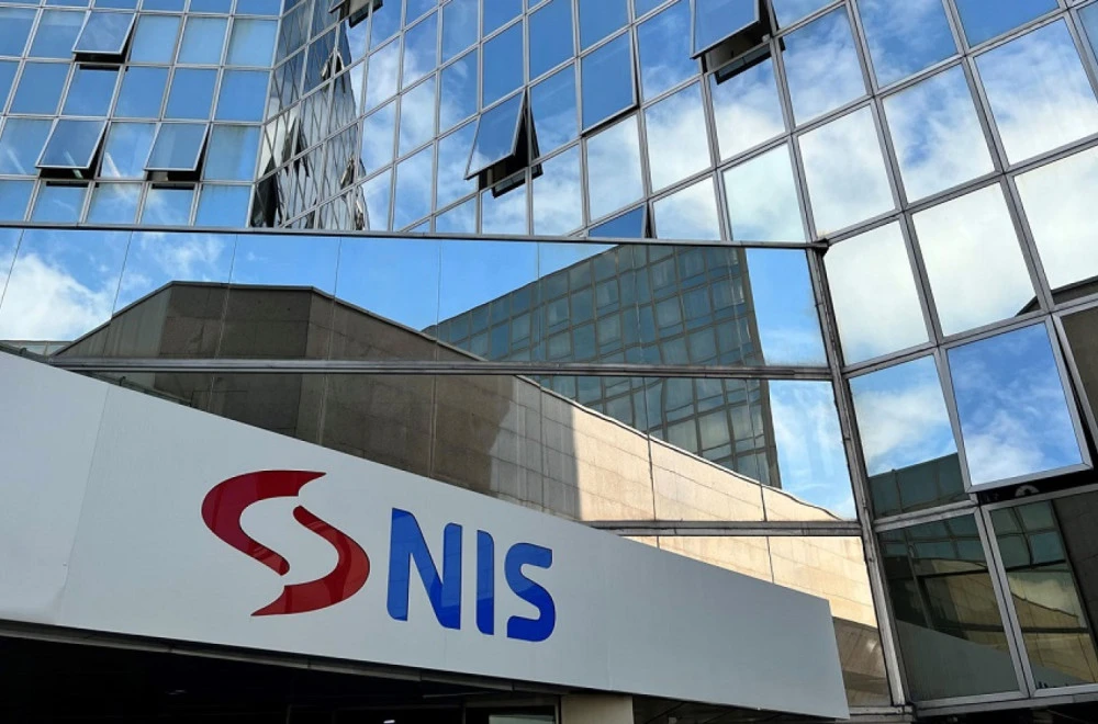 Vučić: Rafinerija NIS u tihom hodu, četiri dana do potpunog zaustavljanja