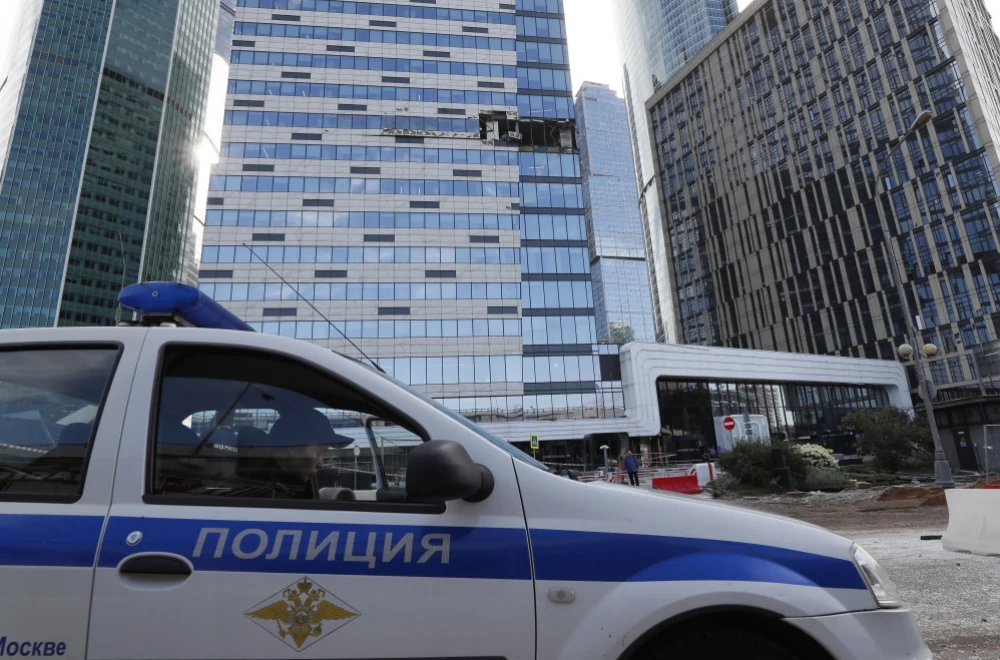 Horor u Rusiji: Djevojčica ubila majku – zapalila stan da prikrije zločin