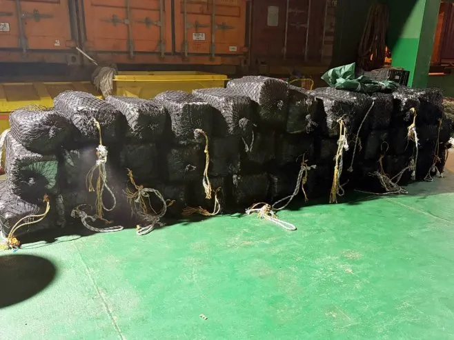 U Španiji uhapšeni narko-dileri, među njima osam državljana Srbije U Španiji uhapšeni narko-dileri, među njima osam državljana Srbije