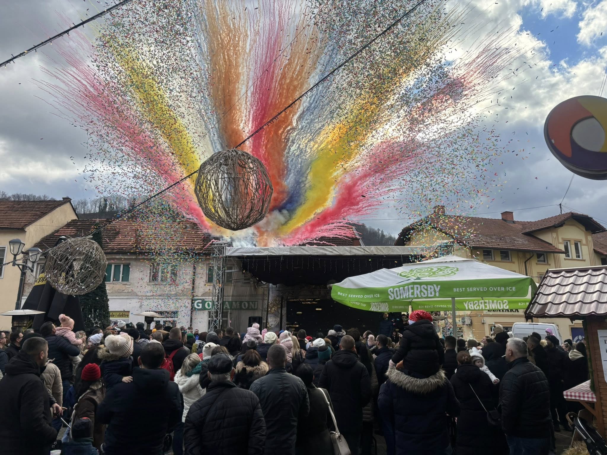 Dječija radost ispunila Gračanicu tokom proslave Nove godine
