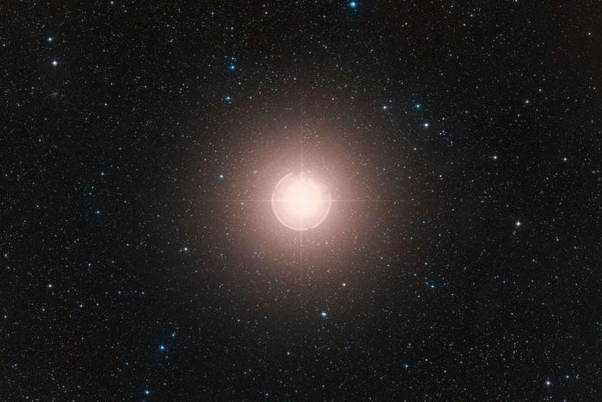 Zašto je Betelgezovo zatamnjenje 2019. godine uplašilo svijet: Bljesak smrti ili kosmička predstava?