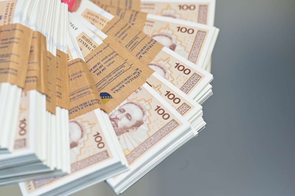 Rekordna uplata javnih prihoda u FBiH za period januar-novembar Rekordna uplata javnih prihoda u FBiH za period januar-novembar