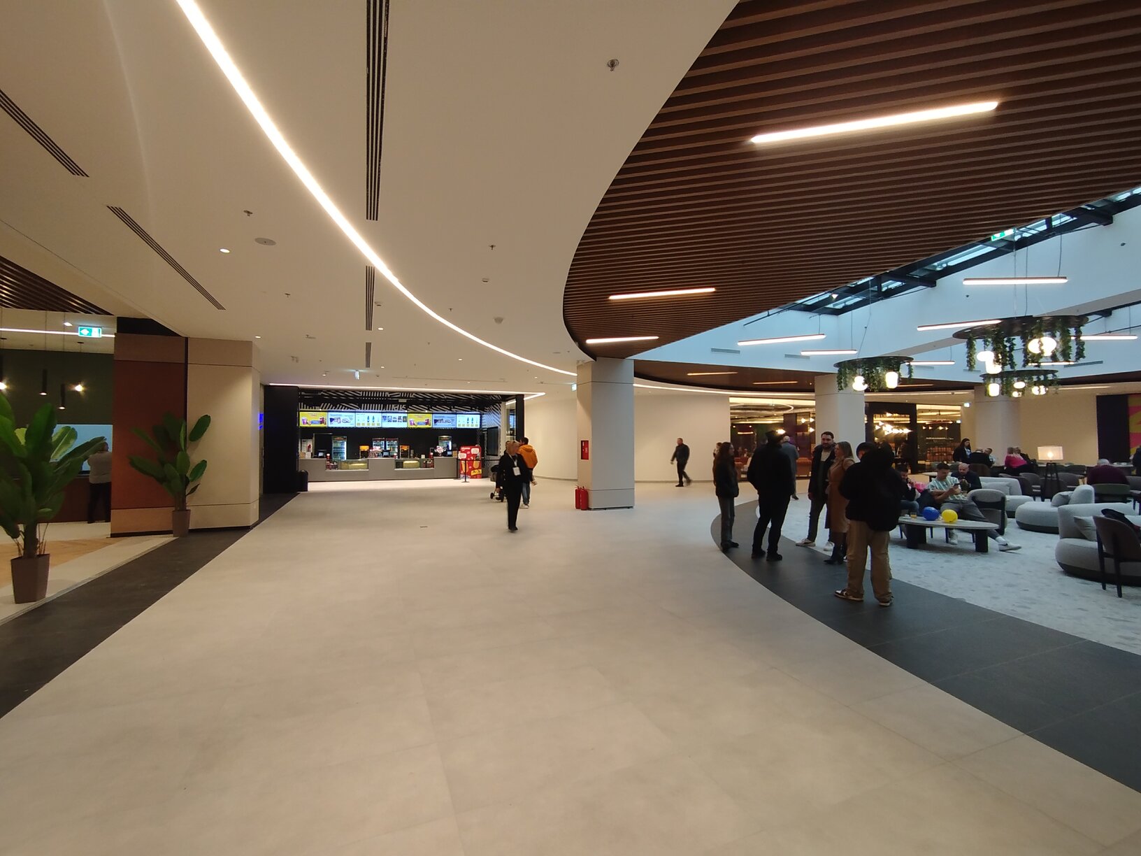 U Gračanici otvoren novi Bingo City Centar: Moderan trgovački kompleks