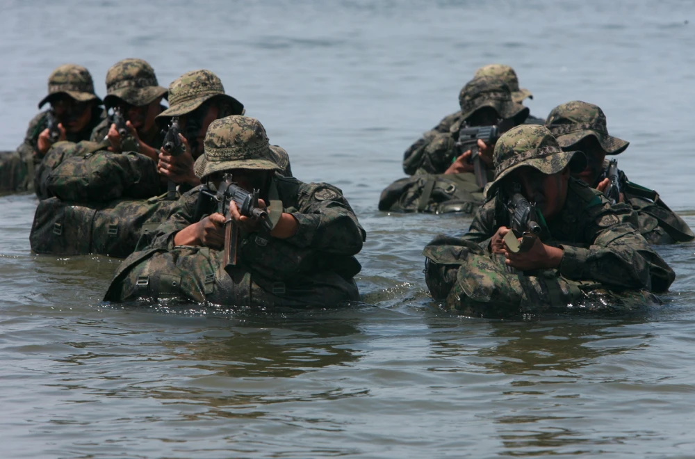 Sjevernokorejski zarobljenici iz Ukrajine žele azil u Južnoj Koreji Sjevernokorejski zarobljenici iz Ukrajine žele azil u Južnoj Koreji