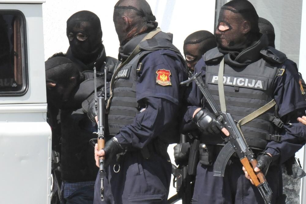 U Budvi uhapšen državljanin Srbije zbog ucjene eksplicitnim snimcima