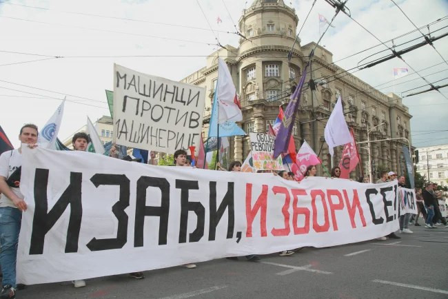 Studenti u Srbiji prikupljaju potpise za izbore na 89 lokacija