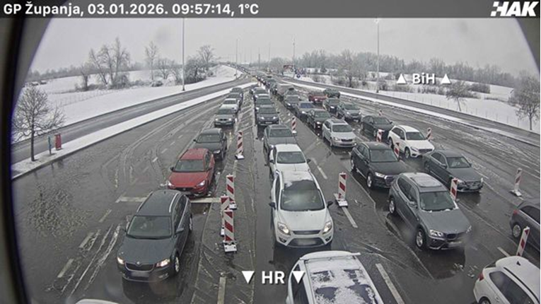 Duga čekanja na granicama BiH: Kolone i zadržavanja