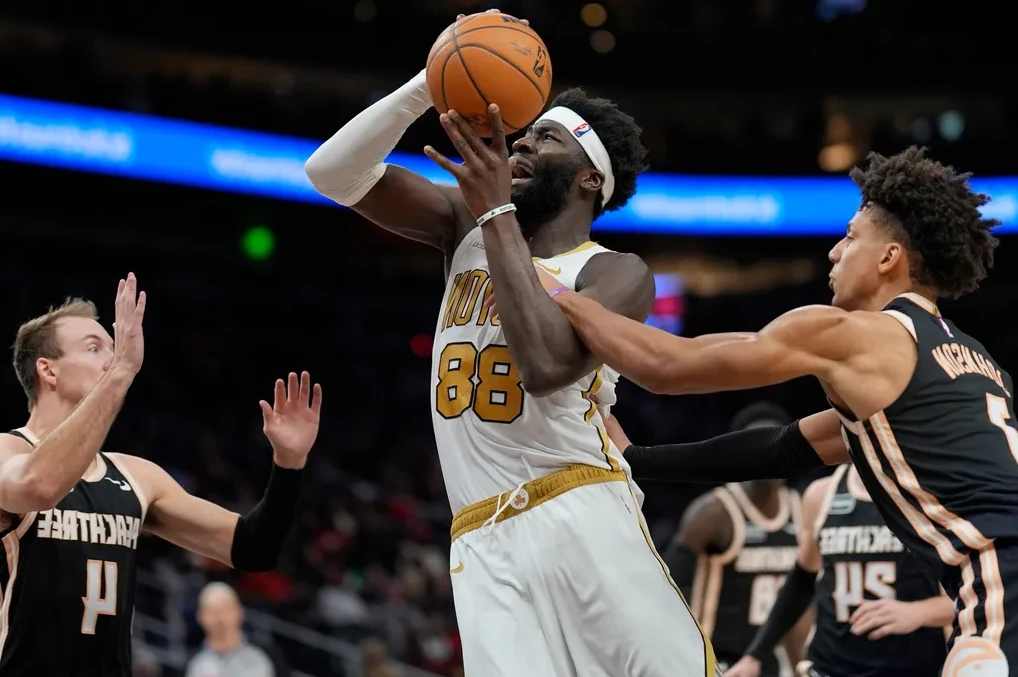 Boston ubjedljiv protiv Atlante, Garza dobio minute