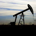 Panika na tržištu: Cijene sirove nafte ide prema rekordnih 150 dolara po barelu zbog eskalacije krize u Hormuzu