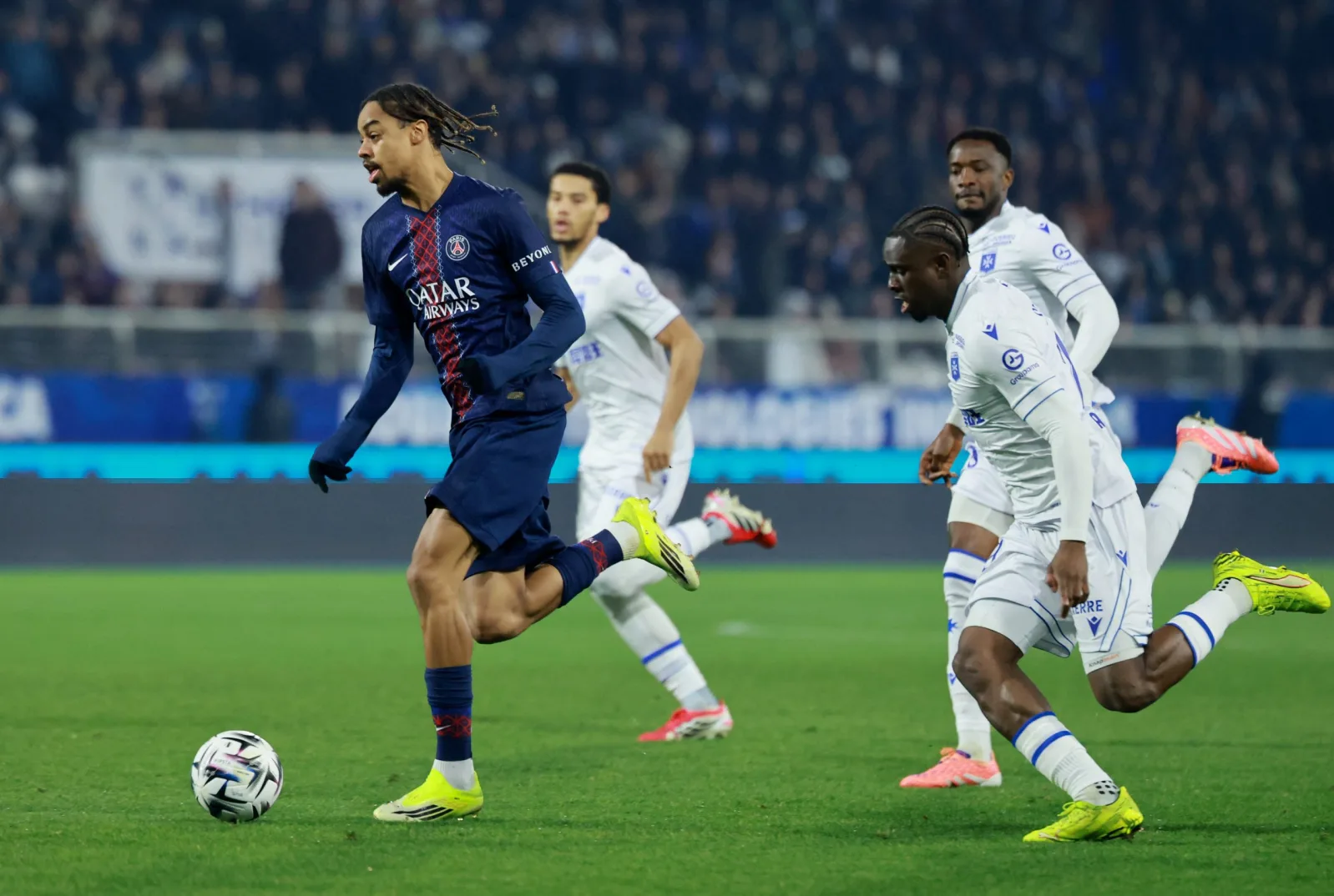 PSG jedva slavio: Barcola presudio Auxerreu