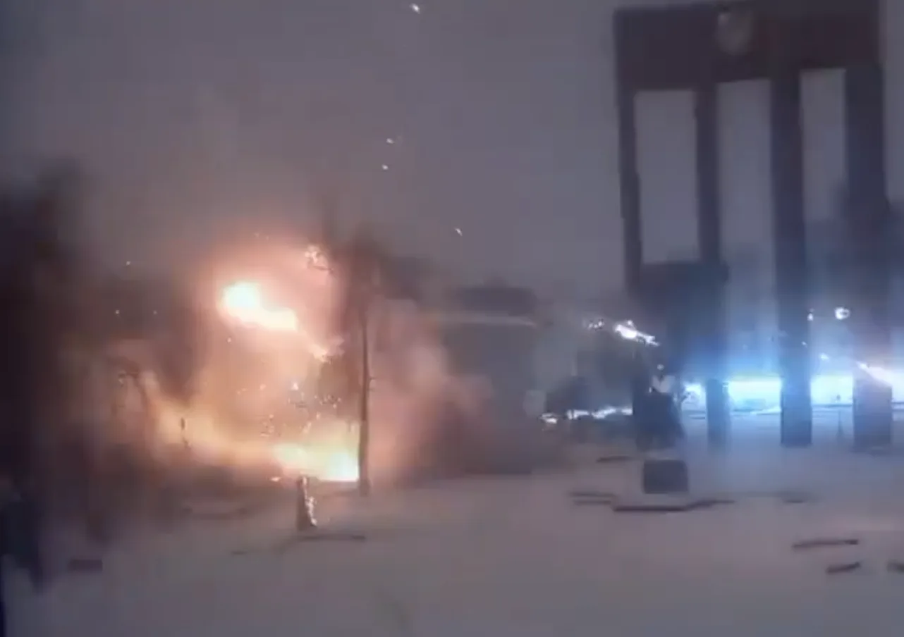 Rusija gađala igralište u Lavovu, krhotine pale na zgradu u Kijevu