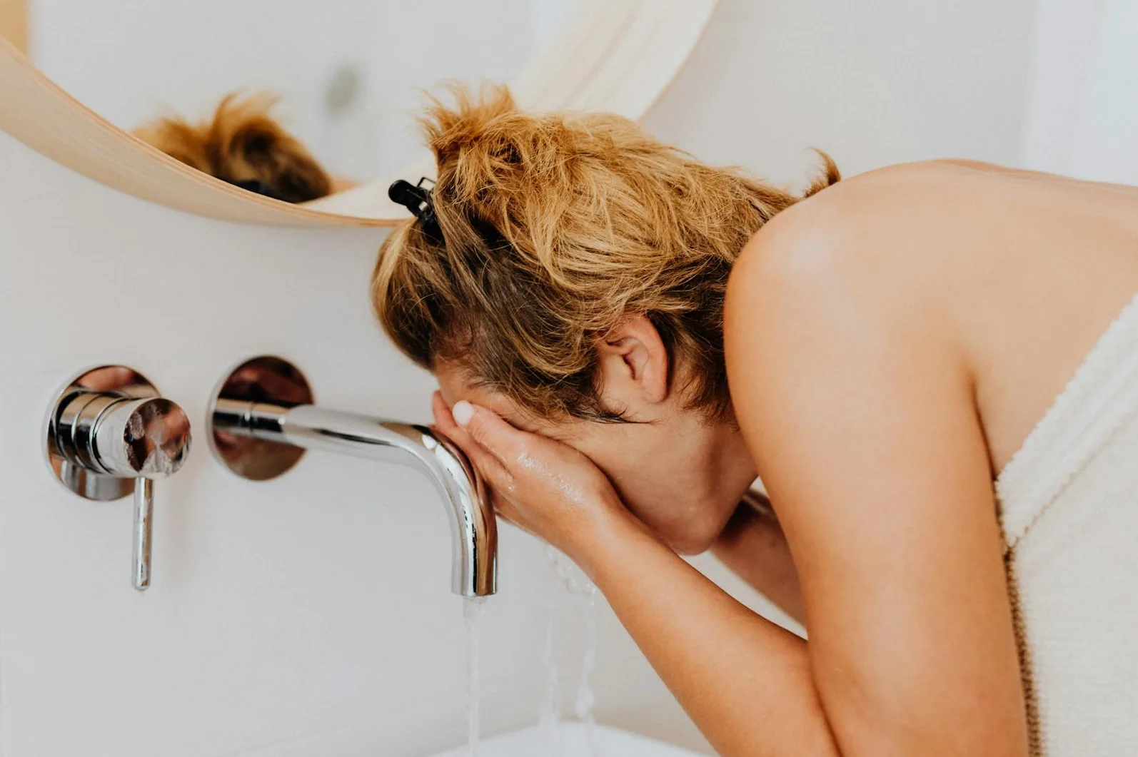 Idealna temperatura vode za umivanje lica: Koja je najbolja?