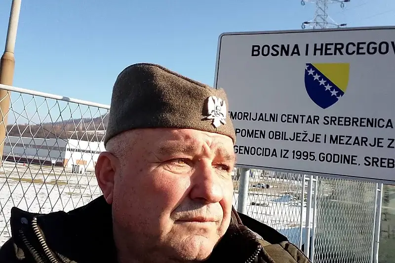 Provokacija u Srebrenici: Četnik sa kokardom izazvao incident