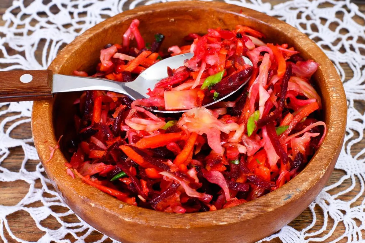 Čudesna salata: Tri večeri za ravan stomak i vitku liniju