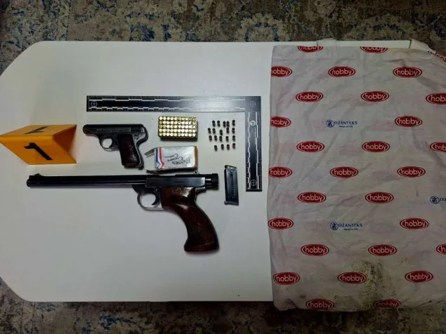 Sarajevski MUP u akciji ‘Hum’: Dvojica uhapšenih zbog droge i oružja Sarajevski MUP u akciji ‘Hum’: Dvojica uhapšenih zbog droge i oružja