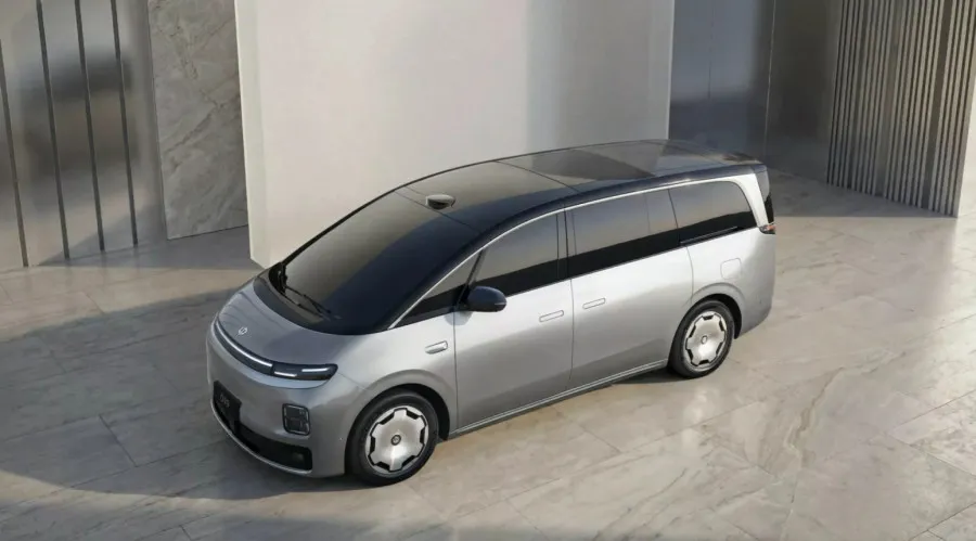 Leapmotor D99: Kineski brend ulazi u MPV segment sa električnim kombijem