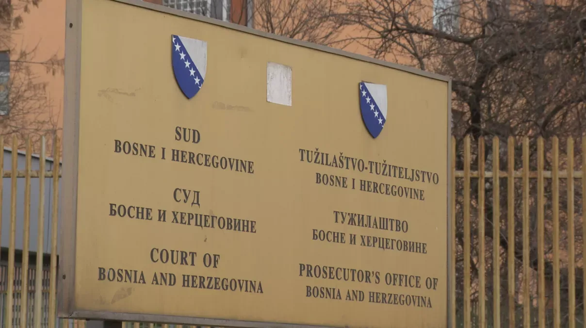 Simanić i Jović optuženi za genocid u Srebrenici