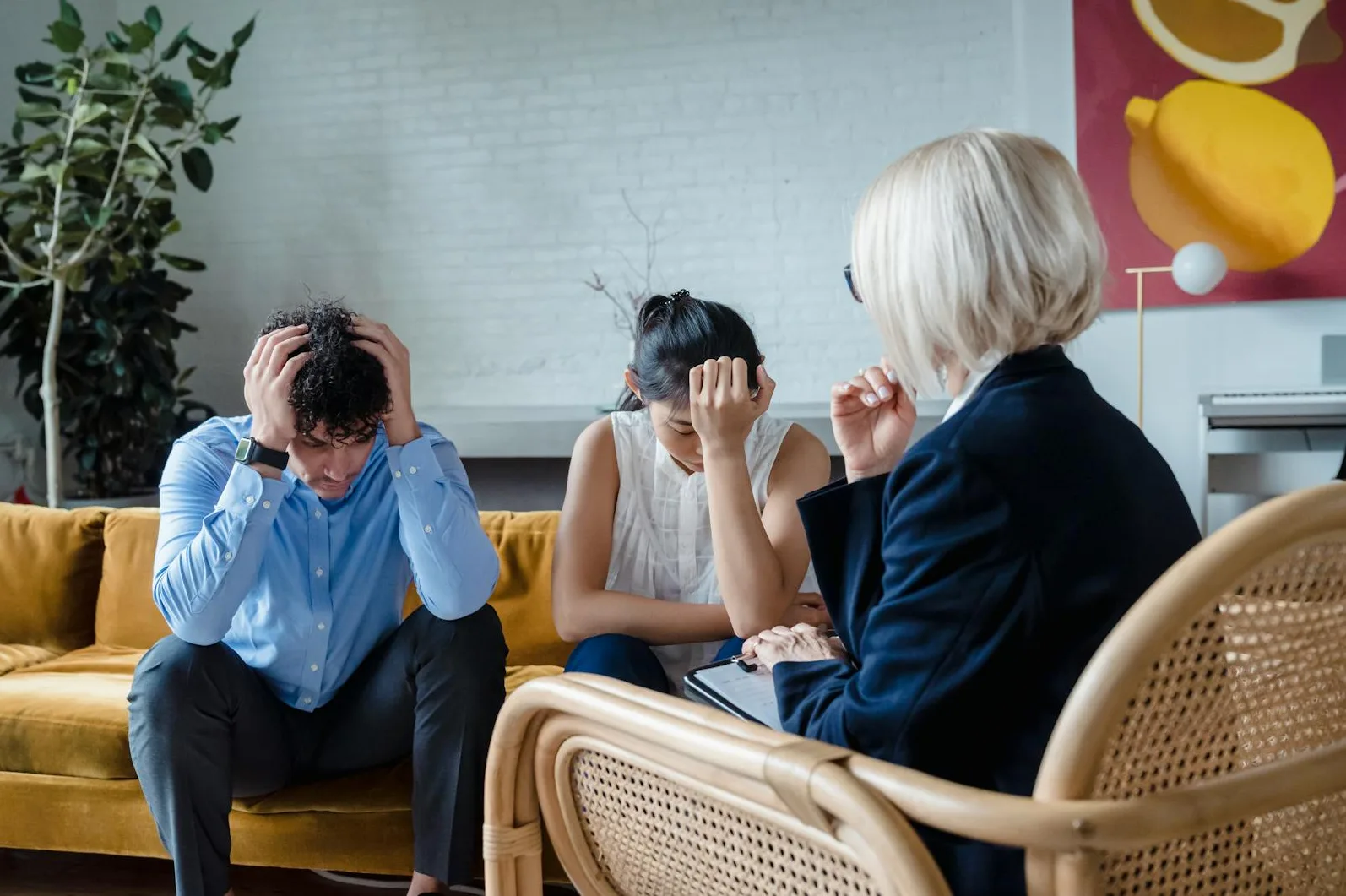 Ko se teže nosi s razvodom: Muškarci ili žene?