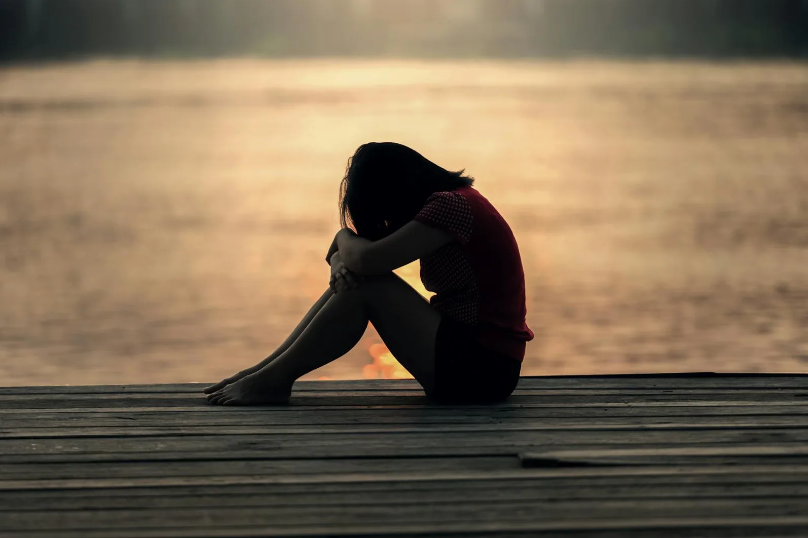 Žena koja je nezadovoljna životom: 7 znakova koje morate znati!