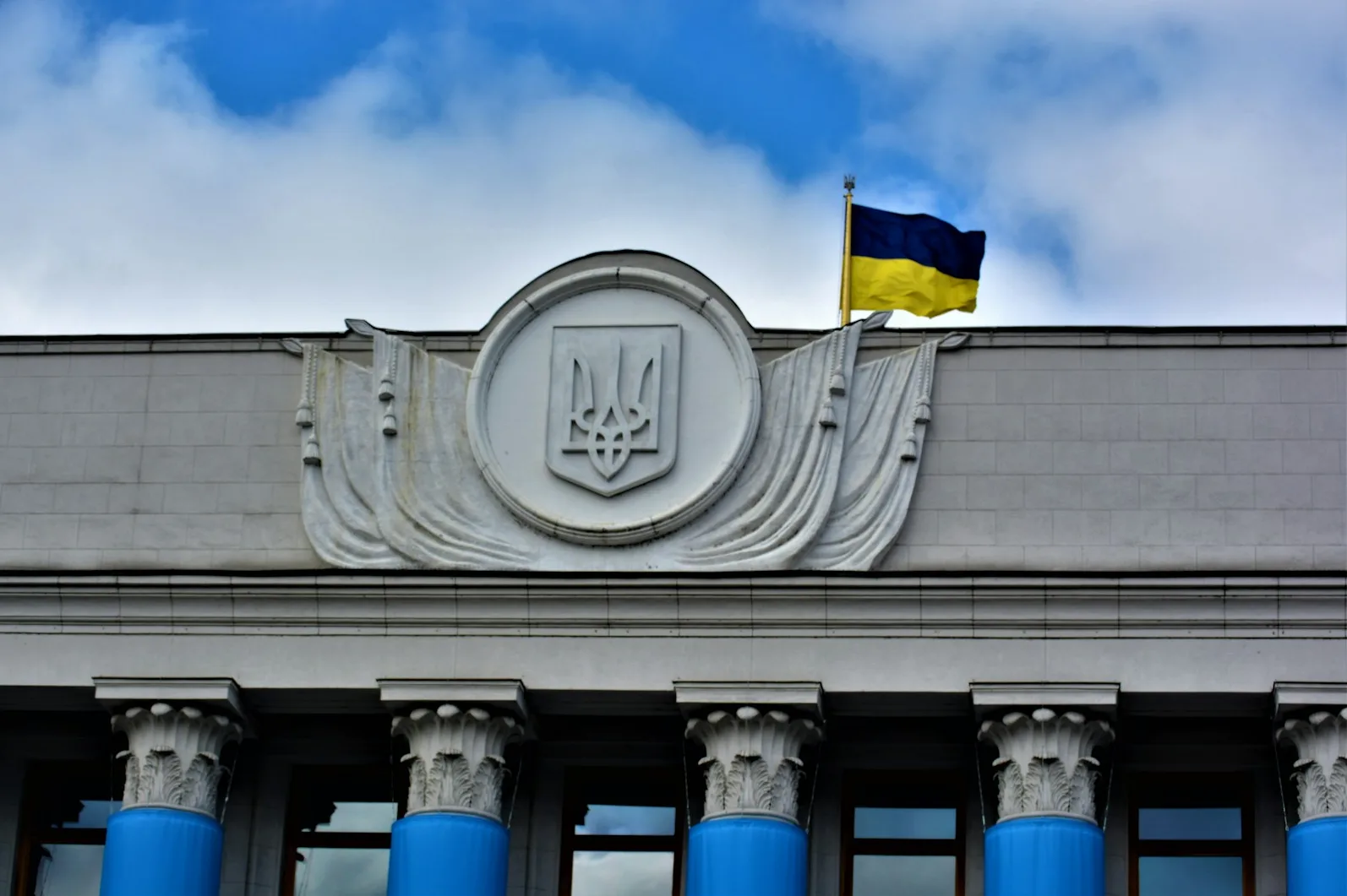 Ukrajinski parlament smijenio visoke zvaničnike odbrane i sigurnosti