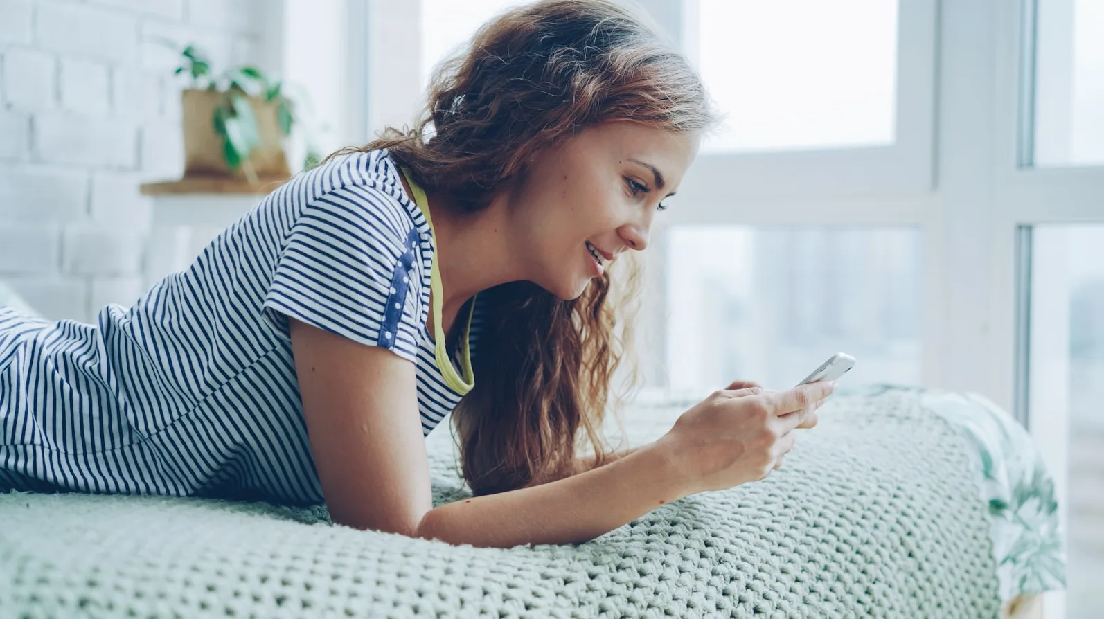 Psiholog savjetuje: Idealno vrijeme za poruku nakon prvog sastanka