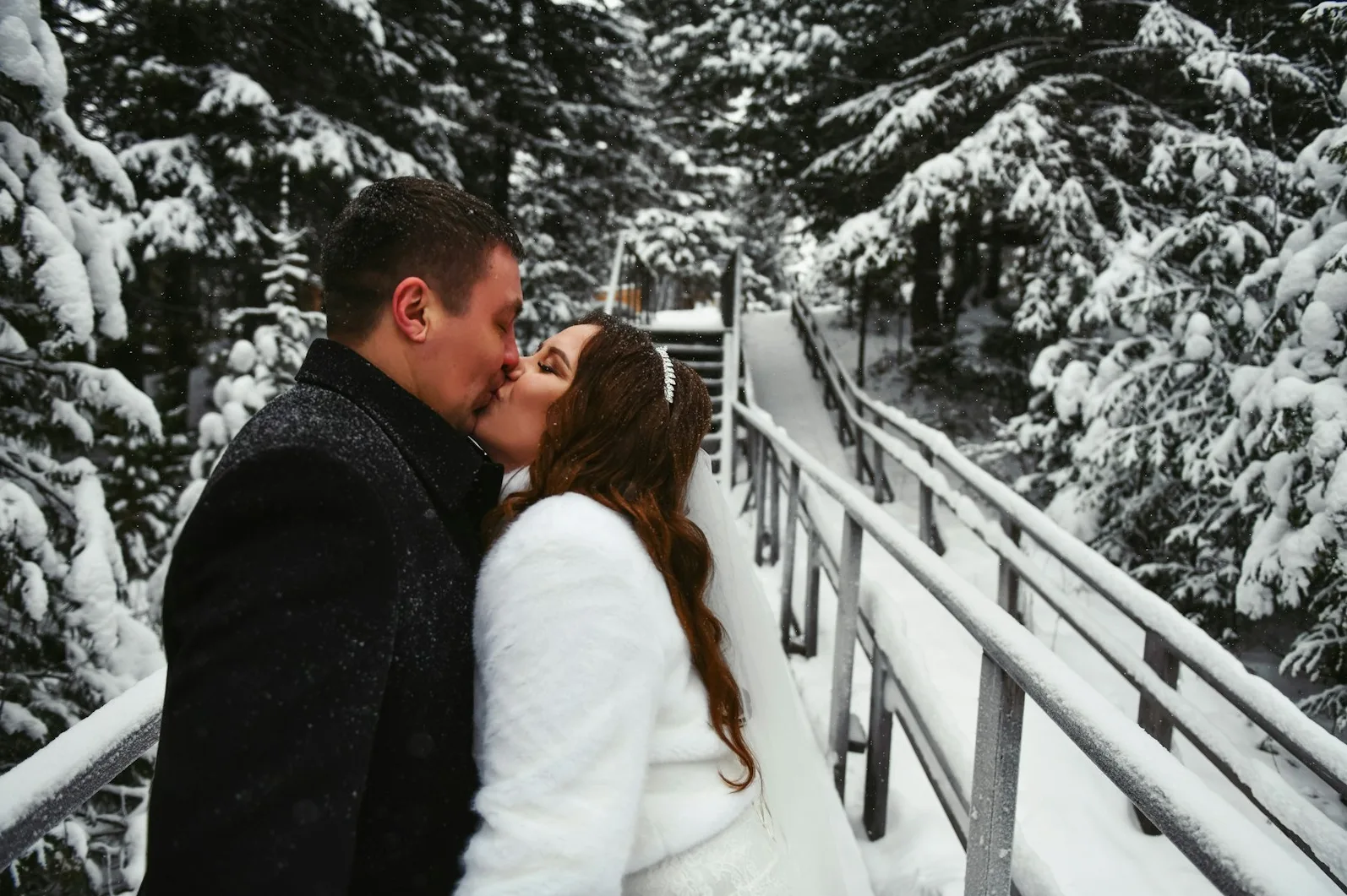 Pravilo 2-2-2: Kako sačuvati iskru u dugoj vezi?