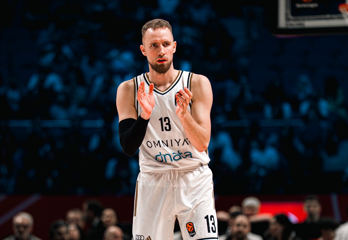 Džanan Musa i Kosta Kondić zasjali u Zetri: Dubai razbio Crvenu zvezdu sa 23 poena razlike