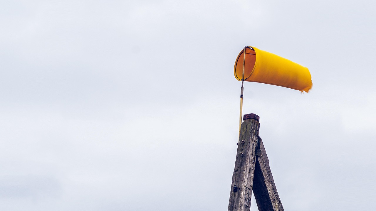 wind, anemometer, windy, gauge, meteorological, speed, direction, instrument, measure, meteorology, nature, southwest, yellow, clouds, weather, scenic, geology, hurricane, tornado, storm, weather alert, bad weather, climate