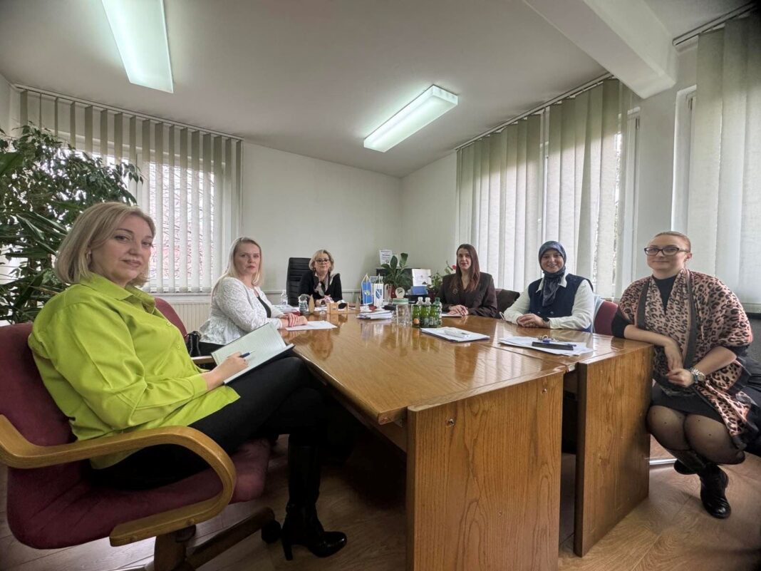Ministrica Bećirović u Tuzli: ‘Alarmantan porast karcinoma pluća zahtijeva hitnu reakciju’ Ministrica Bećirović u Tuzli: ‘Alarmantan porast karcinoma pluća zahtijeva hitnu reakciju’