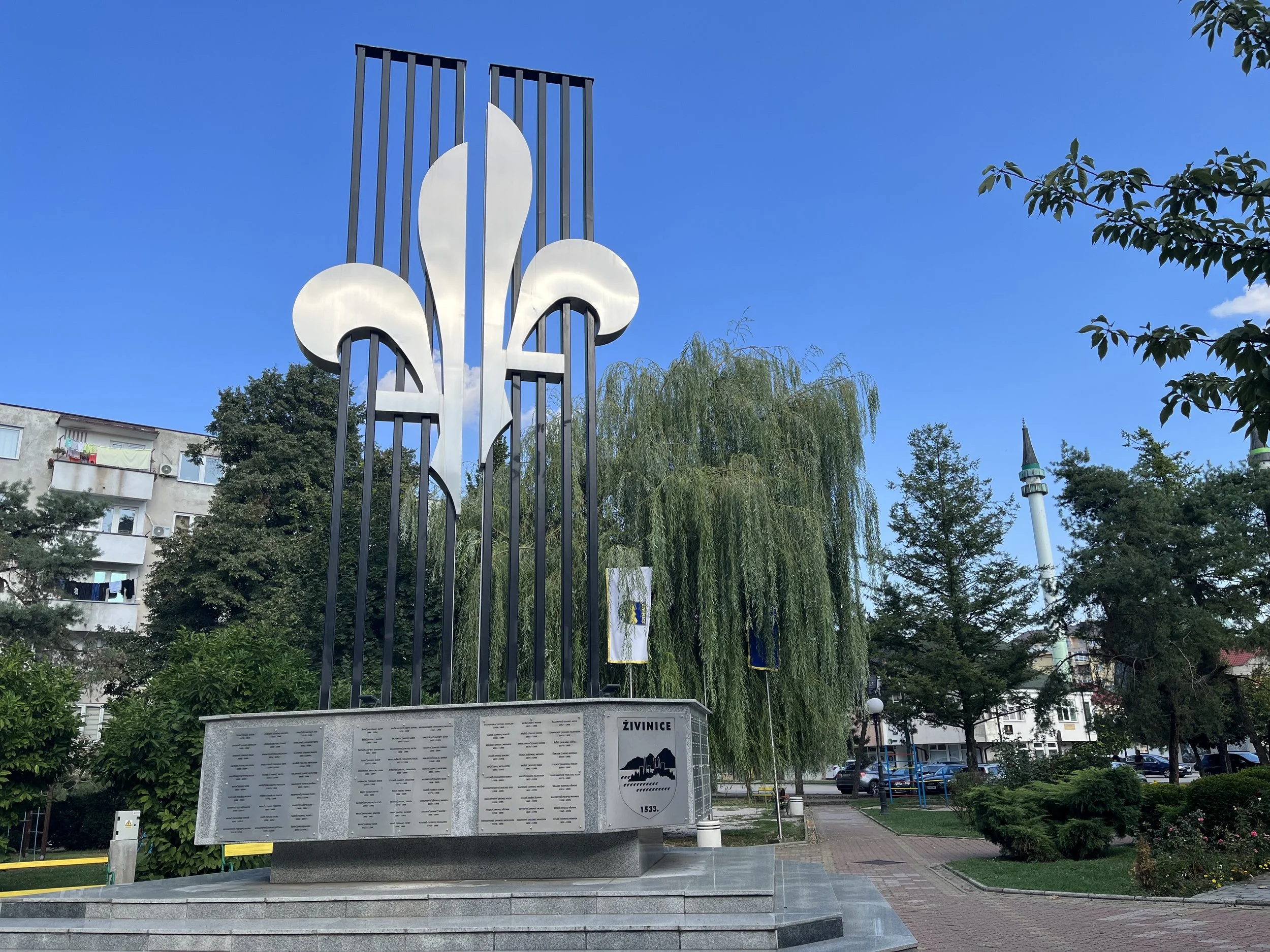 Živinice obilježile 33. godišnjicu 210. Viteške brigade ‘Nesib Malkić’: Položeni vijenci za palim herojima