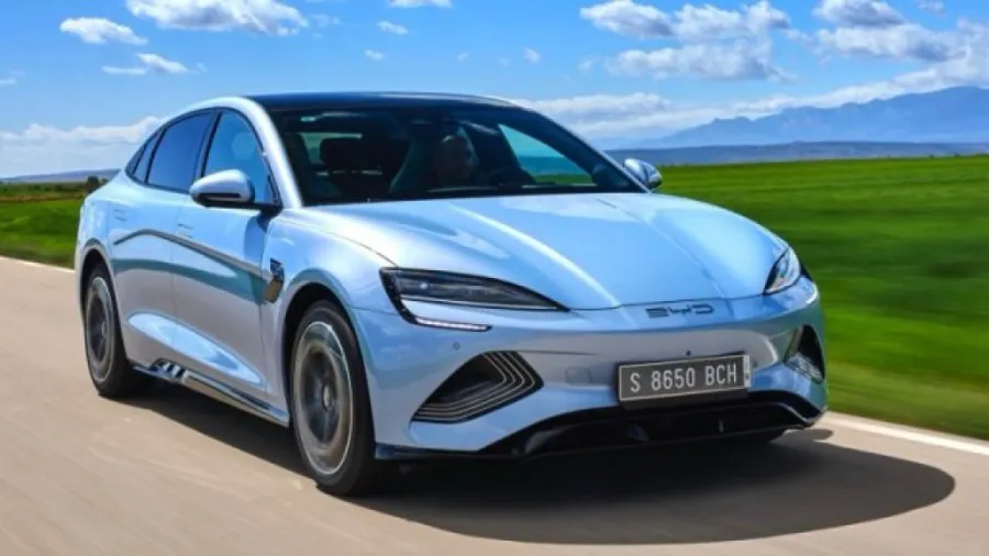 Evropsko tržište automobila u padu: Tesla gubi, kineski BYD preuzima vodstvo u električnoj revoluciji