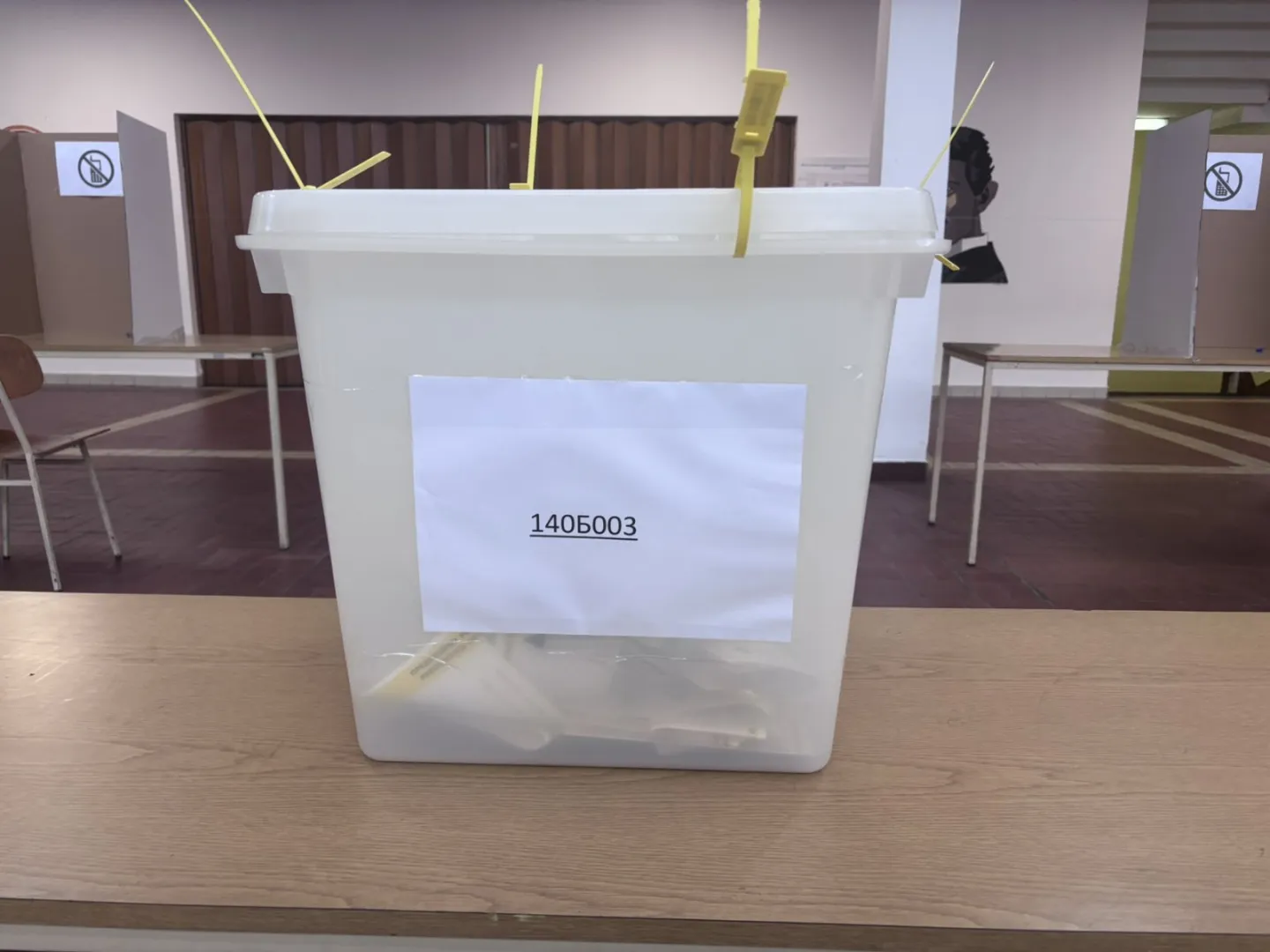 Doboj: Sva birališta otvorena na vrijeme, posmatrač upozoren zbog neprimjerenog ponašanja