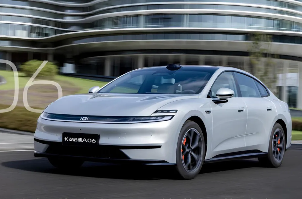 Kineski gigant Changan ruši barijere: Solid-state baterije sa dometom od 1.500 km stižu već ove godine Kineski gigant Changan ruši barijere: Solid-state baterije sa dometom od 1.500 km stižu već ove godine