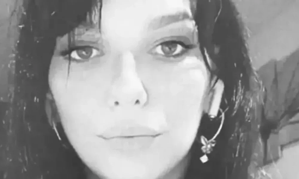 Tragična nesreća u Srbiji: Voz usmrtio majku troje djece nakon fudbalske utakmice Tragična nesreća u Srbiji: Voz usmrtio majku troje djece nakon fudbalske utakmice