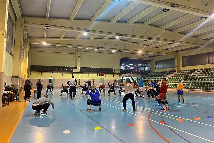 RK Konjuh u sjajnoj atmosferi u Živinicama u EHF kupu savladao rumunski Buzau 28:26