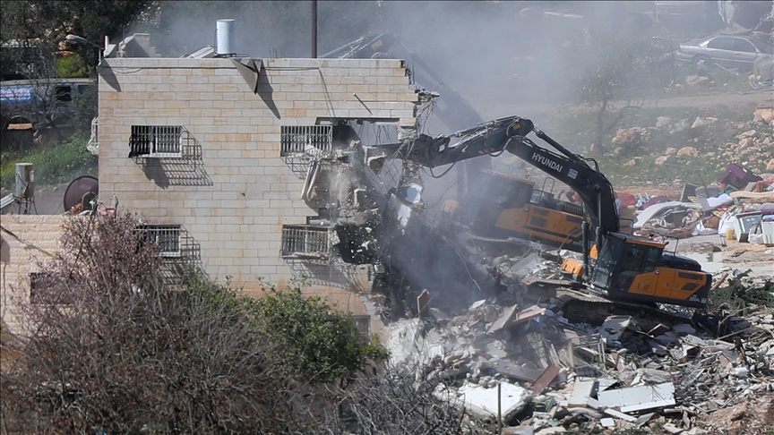 Izraelske vlasti odobrile samo 66 dozvola Palestincima, a 22.000 ilegalnim doseljenicima: ‘Efektivna aneksija’ Zapadne obale?