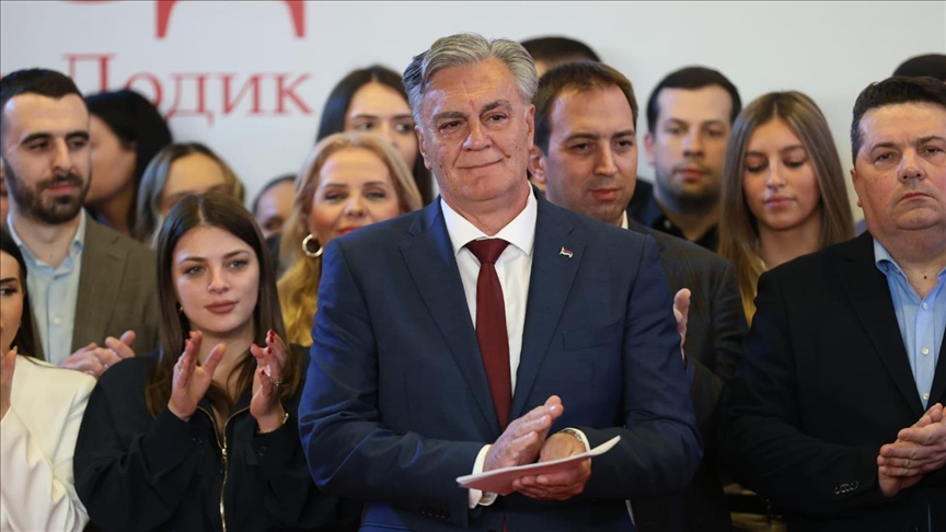 Siniša Karan (SNSD) osvojio 224.384 glasa, prednost od 10.871 glasa nad Blanušom nakon ponovljenih izbora