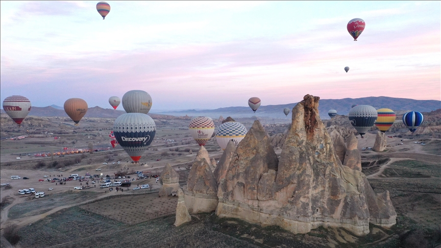 Kapadokija privukla preko 754 hiljade turista: Baloni nad vilinskim dimnjacima postali svjetska atrakcija