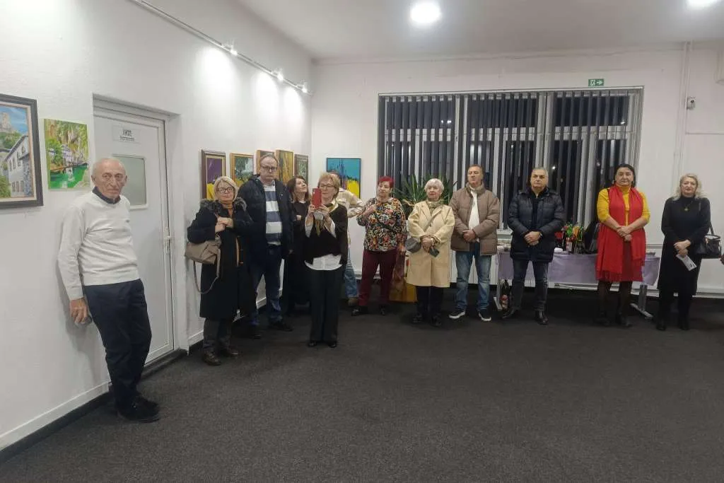 Tuzlanka Zinaida Katanić otvara izložbu ‘Sjećanje na snove’: Kako je borba protiv bolesti otvorila vrata kreativnosti Tuzlanka Zinaida Katanić otvara izložbu ‘Sjećanje na snove’: Kako je borba protiv bolesti otvorila vrata kreativnosti