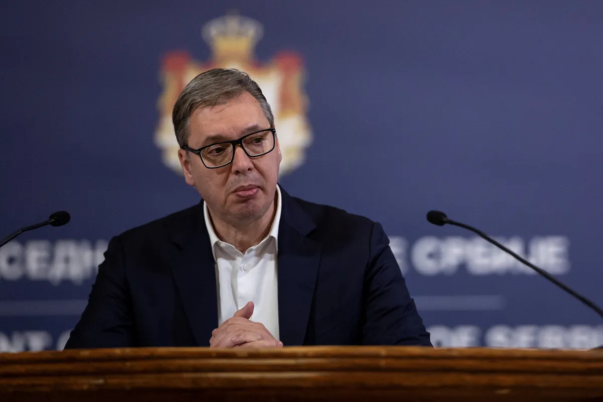 Vučićeva strategija nakon “10-0”: Raspisivanje izbora, povratak na premijersko mjesto i koncentracija moći u jednoj osobi