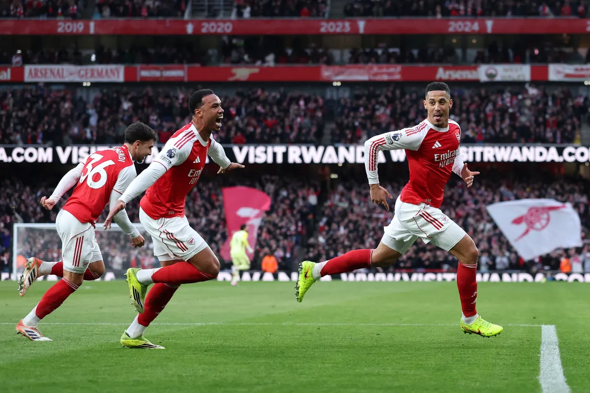Arsenal srušio rekorde Premier lige: Topnici nadmašili Manchester United i postigli historijski učinak Arsenal srušio rekorde Premier lige: Topnici nadmašili Manchester United i postigli historijski učinak