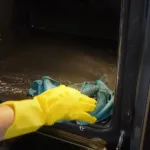 Prirodni trikovi su najbolji: Kako da očistite rernu i kuhinjske površine?