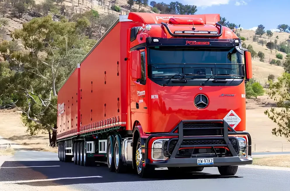 Mercedes Actros 2663: Kamionski div za Australiju sa 630 KS i dužinom od 53,5 metara